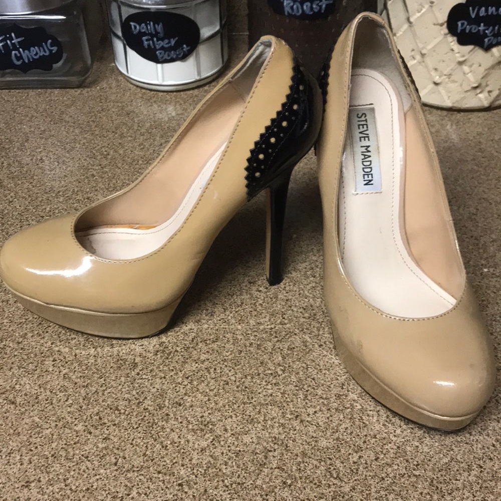 Steve Madden pump